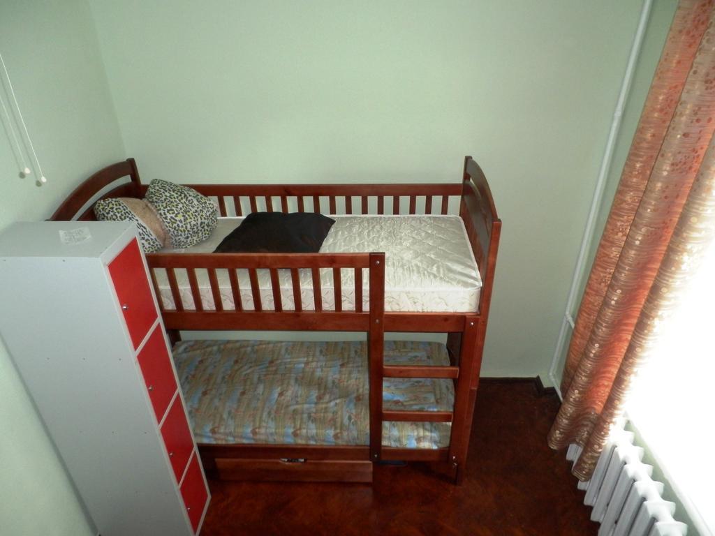 Yourhostel Kijev Szoba fotó